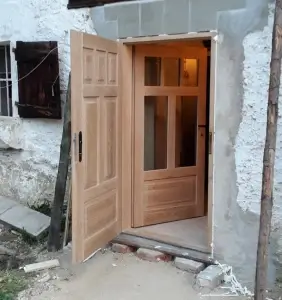 Špaletová okna - Výroba a renovace — Reference | 1 | dveře | Praha
