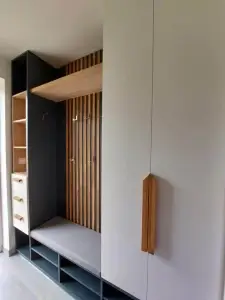 ArtenLux - Návrh a realizace interiérů — Ukázky prací | 10 | vestavěná skříň | Rosice