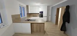 LJ nábytek - Výroba nábytku a kuchyní — Příklady realizací | 5 | kuchyně | Heřmanův Městec