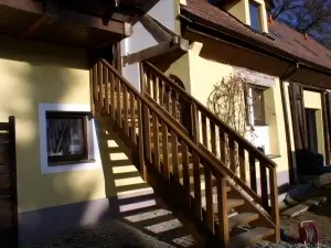 Truhlářství Gregor – vybavení bytů a domů — Reference | 6 | schody a zábradlí | Jindřichův Hradec