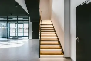 eTruhlárna - Řemeslo a design — Příklady realizací | 14 | schody a zábradlí | Úvaly