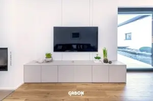 Gabon - kuchyňské studio — Realizace | 13 | stolek, komoda, police | Brno