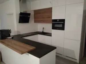 Nábytek Kolář — Reference | 1 | kuchyně | Lukov