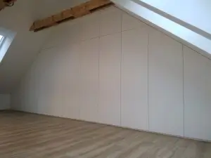 Nábytek Kolář — Reference | 7 | vestavěná skříň | Lukov