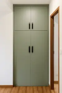 Truhlářství Woodnest — Vybrané práce | 11 | vestavěná skříň | Hrubý Jeseník