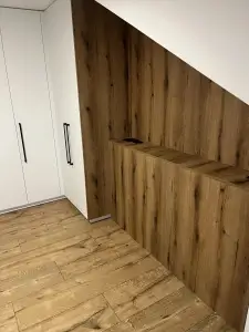 Truhlářství Žák Bolina — Reference | 14 | vestavěná skříň | Vlašim