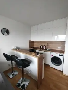 SAS nábytek - stolařství | nábytek na míru — Příklady realizací | 1 | kuchyně | Brno
