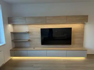 GL-interiéry – Český výrobce nábytku na míru — Příklady realizací | 7 | stolek, komoda, police | Vizovice