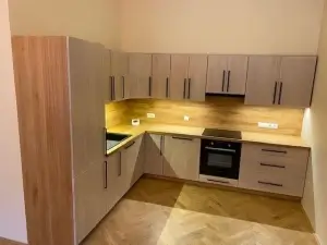 Truhlářství, interiéry Černý — Reference | 3 | kuchyně | Vrátkov