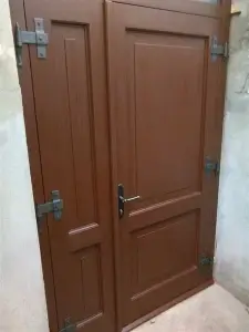 Truhlářství, interiéry Černý — Reference | 11 | dveře | Vrátkov