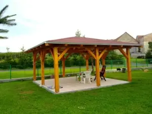Truhlářství Karel Nejedlý — Reference | 5 | altán, pergola | Mariánské Lázně
