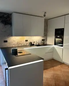 Holoubek Nábytek — Ukázky prací | 4 | kuchyně | Jindřichův Hradec