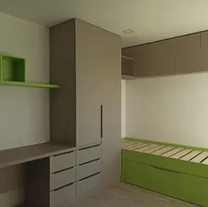 Holoubek Nábytek — Ukázky prací | 11 | vestavěná skříň | Jindřichův Hradec